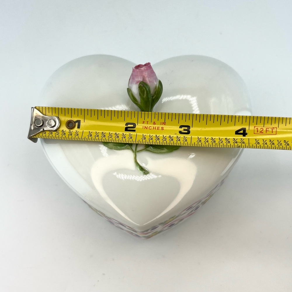Berman & Anderson Heart Shaped Porcelain Rose Music Box Vintage 1979 Working - Picture 8 of 10